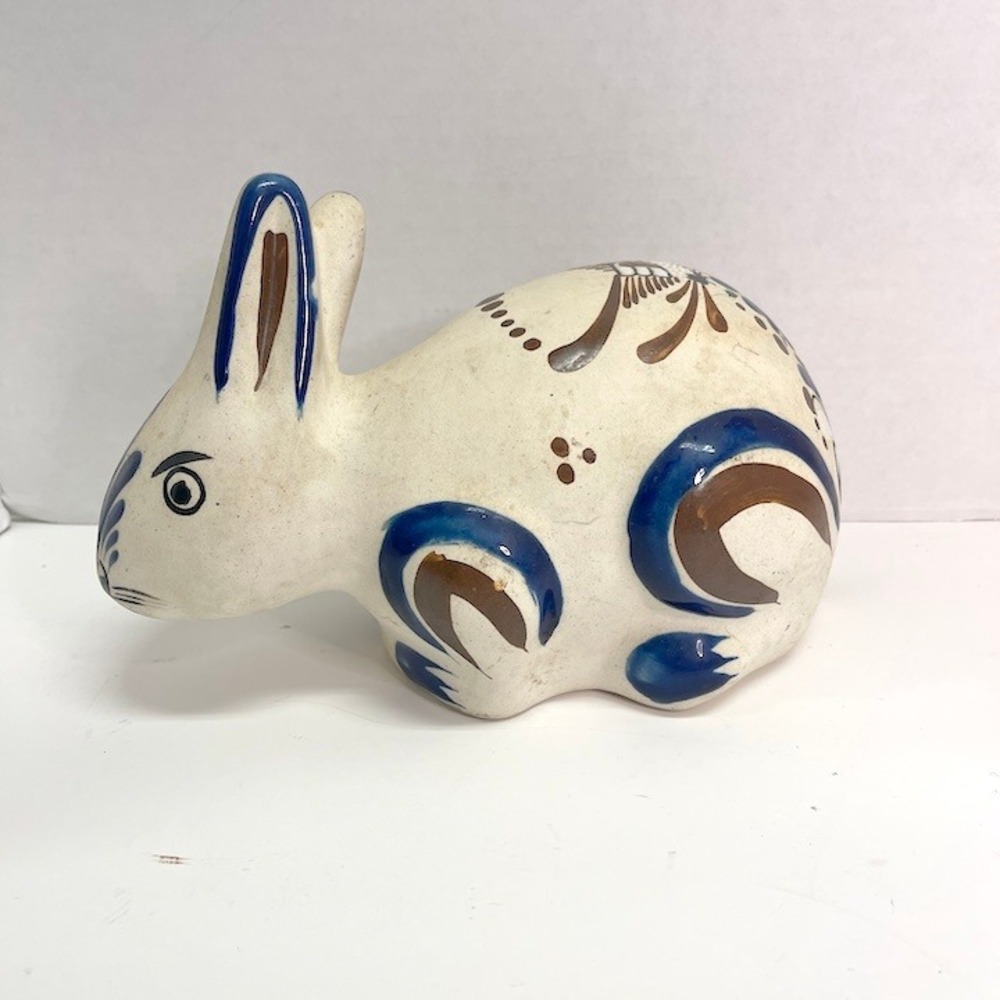Vintage Tonalá Mexican Folk‎ Art Burnished Ceramic Rabbit Figurine